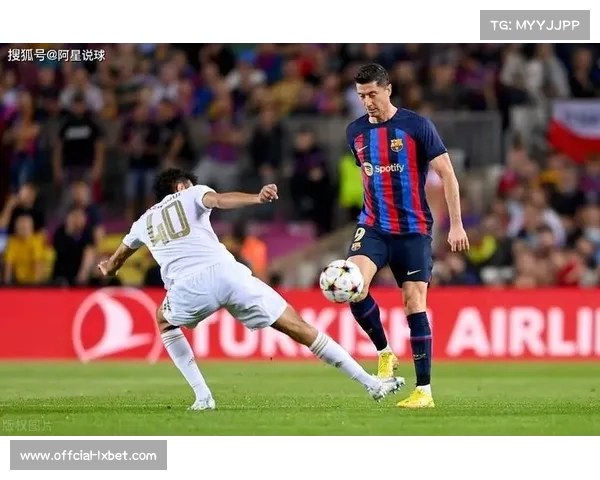 巴萨贝蒂斯进球大战八球，VAR判罚点球再度成为焦点