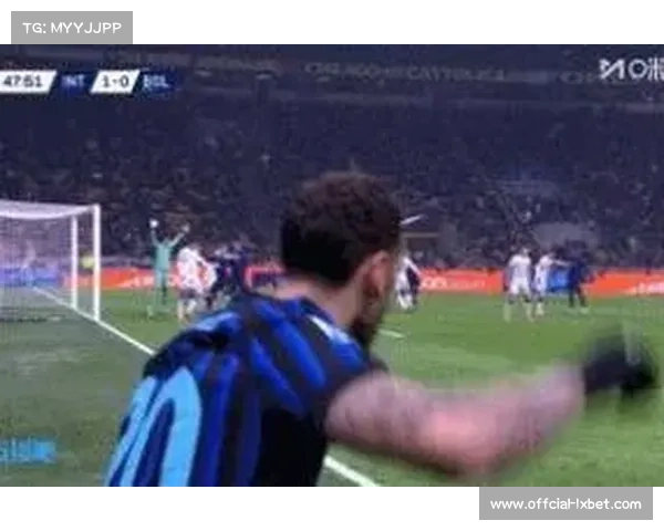 国米劳塔罗头球破门,VAR复核确认进球有效