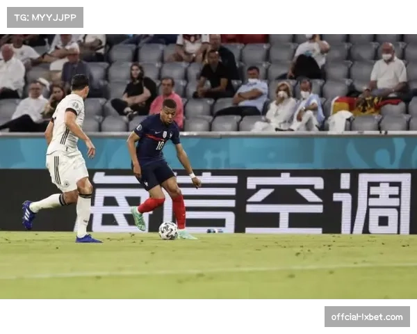 战报分析：那不勒斯后场出球缓慢，多次被佛罗伦萨抢断形成威胁